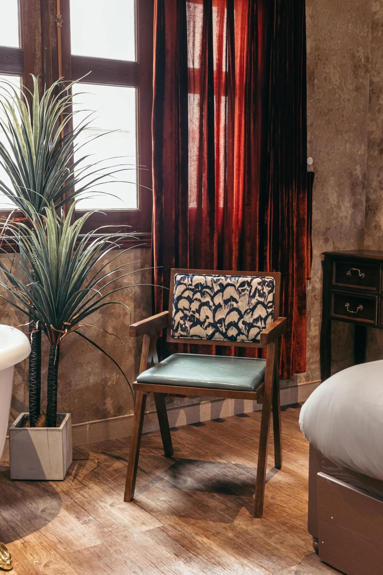Hotel Mustang 11-11 Boutique 2*