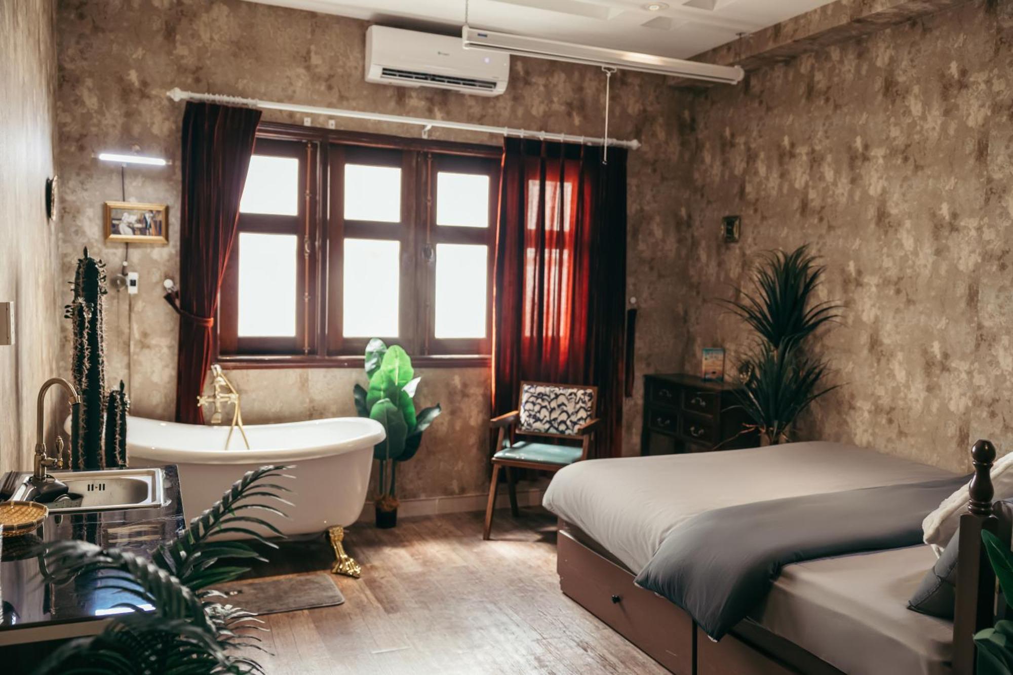 Mustang 11-11 Boutique Hotel